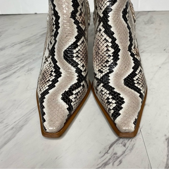 Vince Camuto Delsimba Snakeskin Bootie 7M - Picture 8 of 12